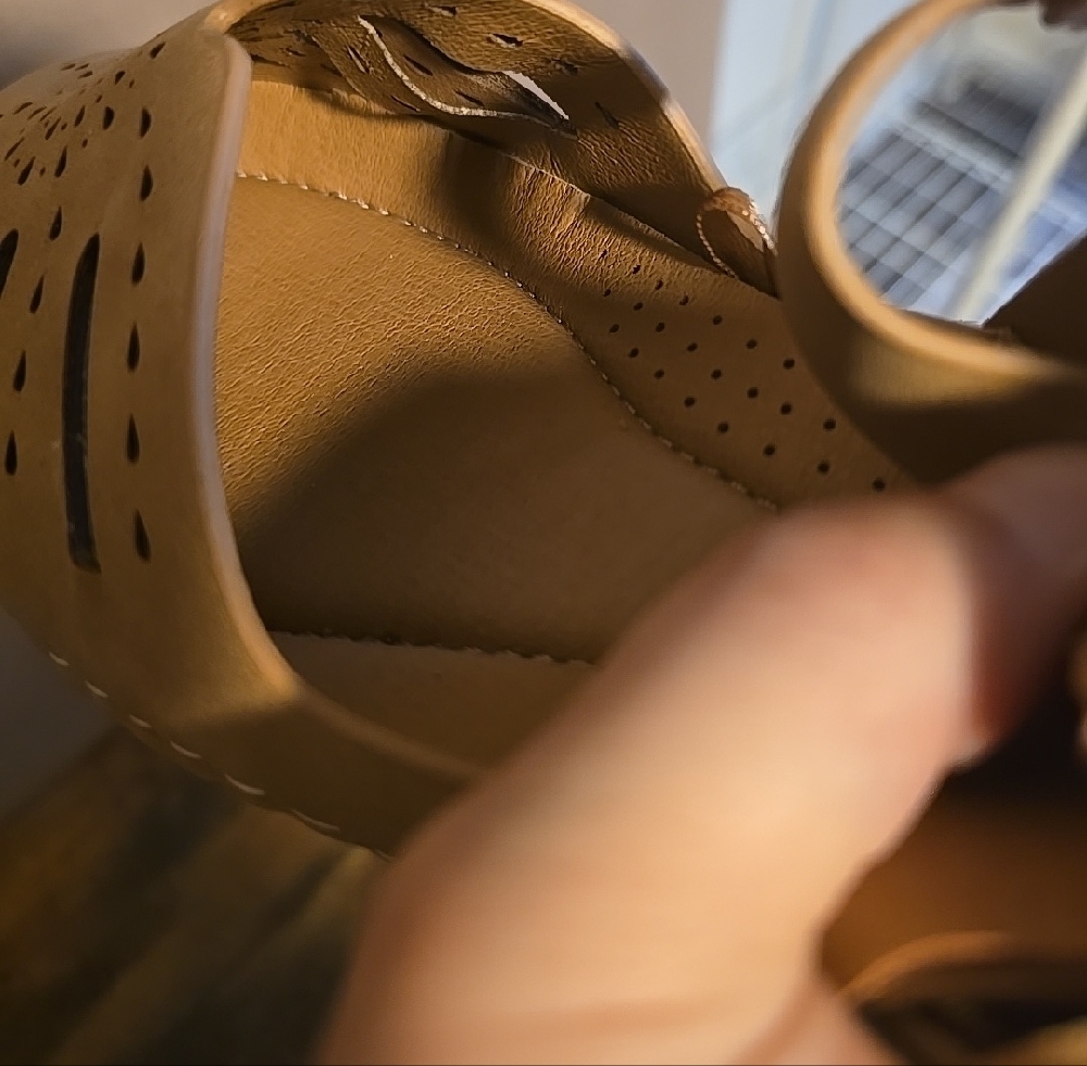 Tan Women's Shoes with Cut-Out Design - Picture 4 of 5